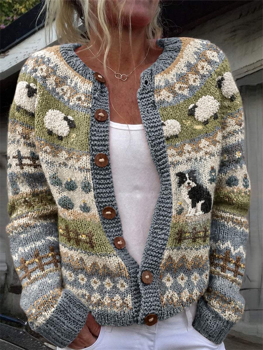 Kuscheliger Damen-Cardigan im Vintage-Stil mit Farm-Motiv: Border Collie und flauschige Schafe